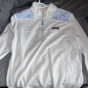 Vineyard vines casual crewneck size large in girls